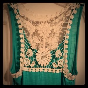 Rue 21 Teal flowy and cream crochet lace tank